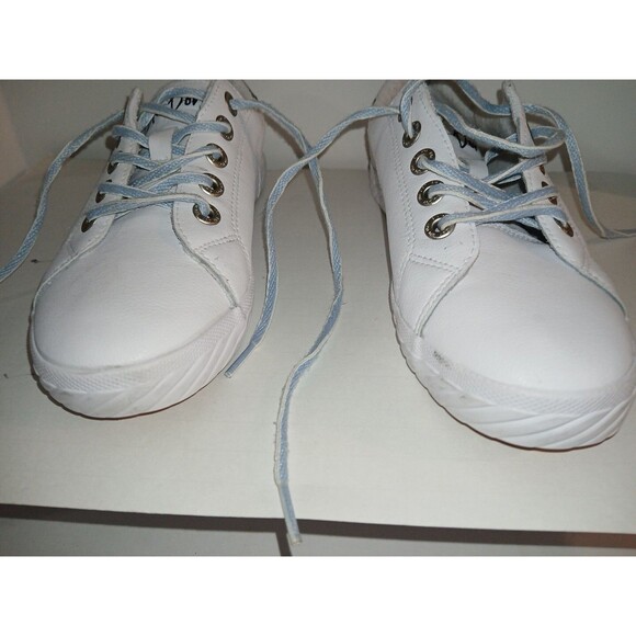 Blowfish WHITE LEATHER Blue Dov sneakers Womens 6.5 Very Nice GENTLY USED - Picture 14 of 16